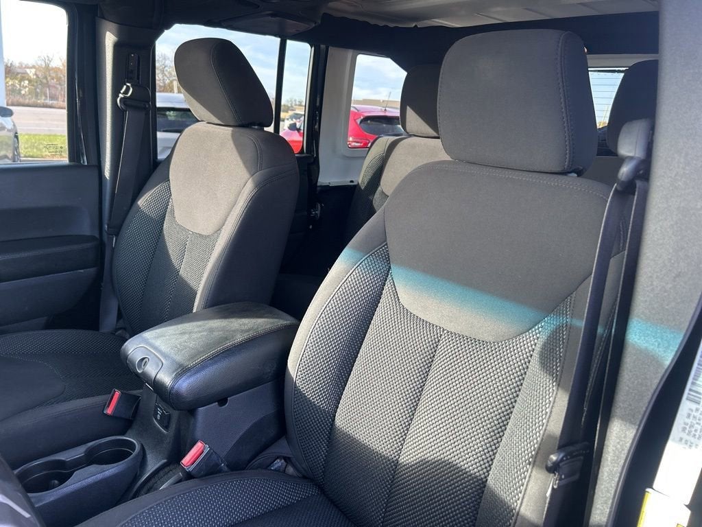 2016 Jeep Wrangler Unlimited Black Bear