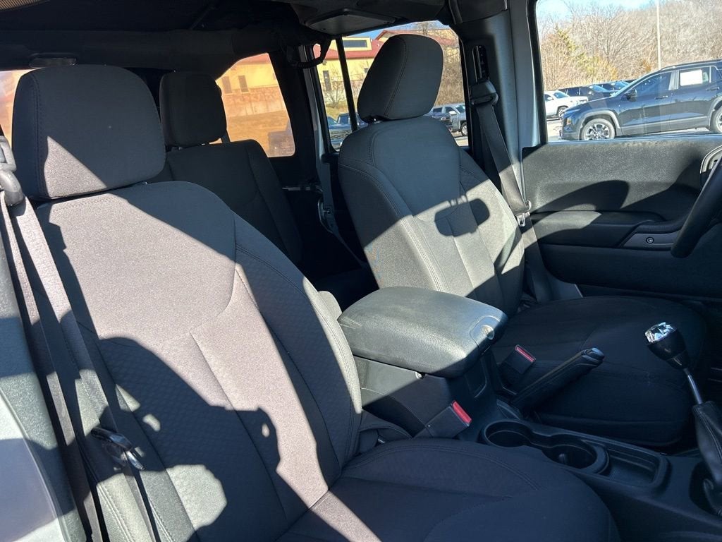 2016 Jeep Wrangler Unlimited Sport