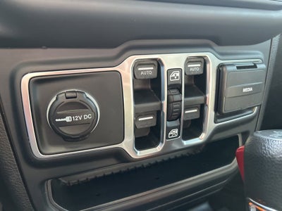 2018 Jeep Wrangler Unlimited Sahara 4x4