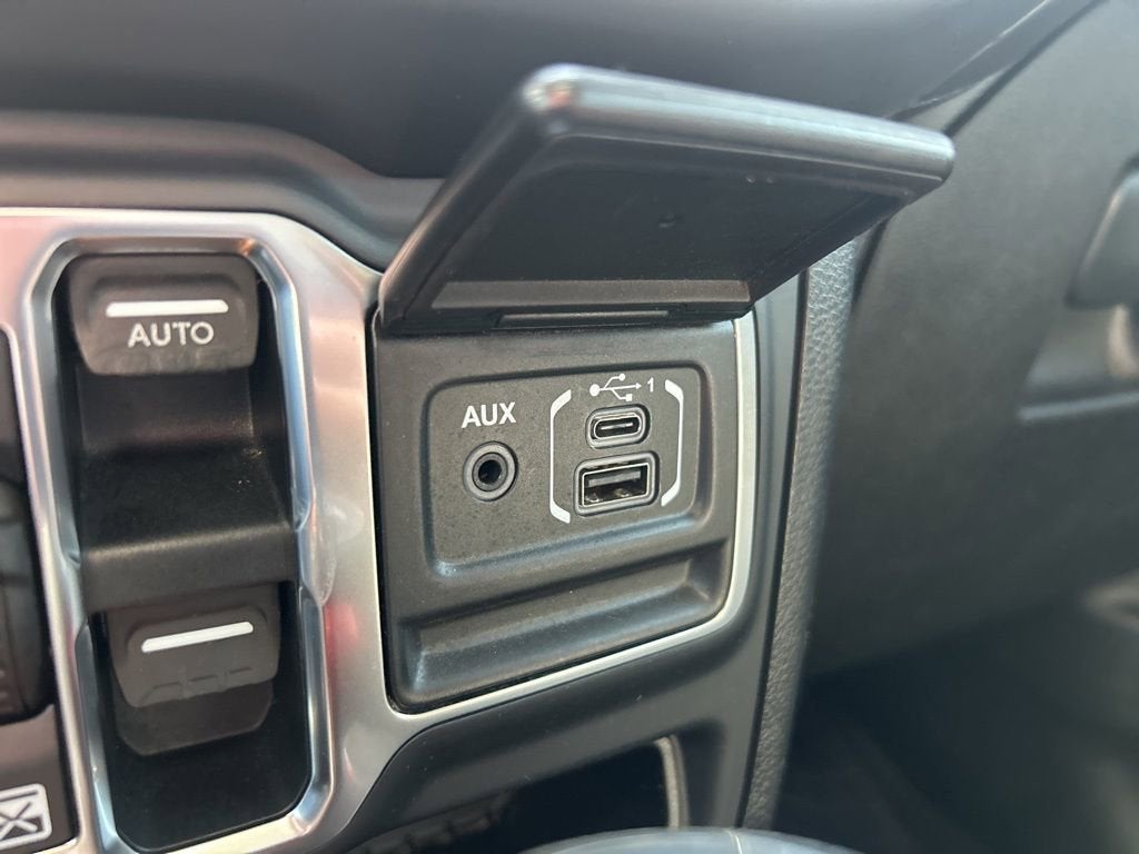 2018 Jeep Wrangler Unlimited Sahara 4x4