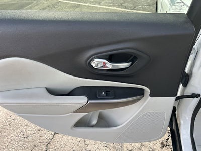 2021 Jeep Cherokee Latitude Lux 4X4