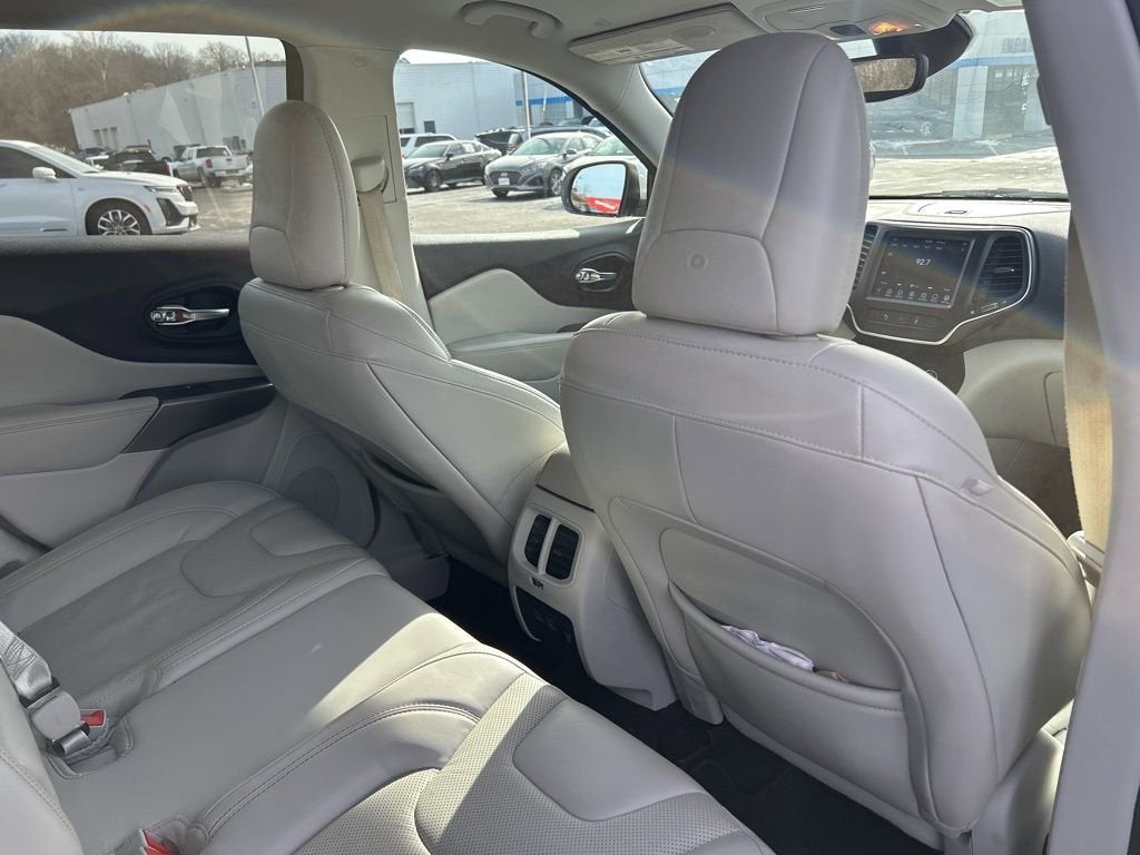 2021 Jeep Cherokee Latitude Lux 4X4