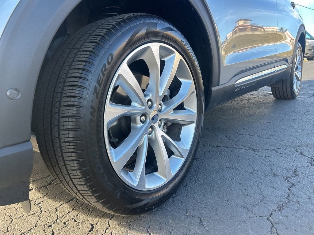 2022 Ford Explorer Platinum