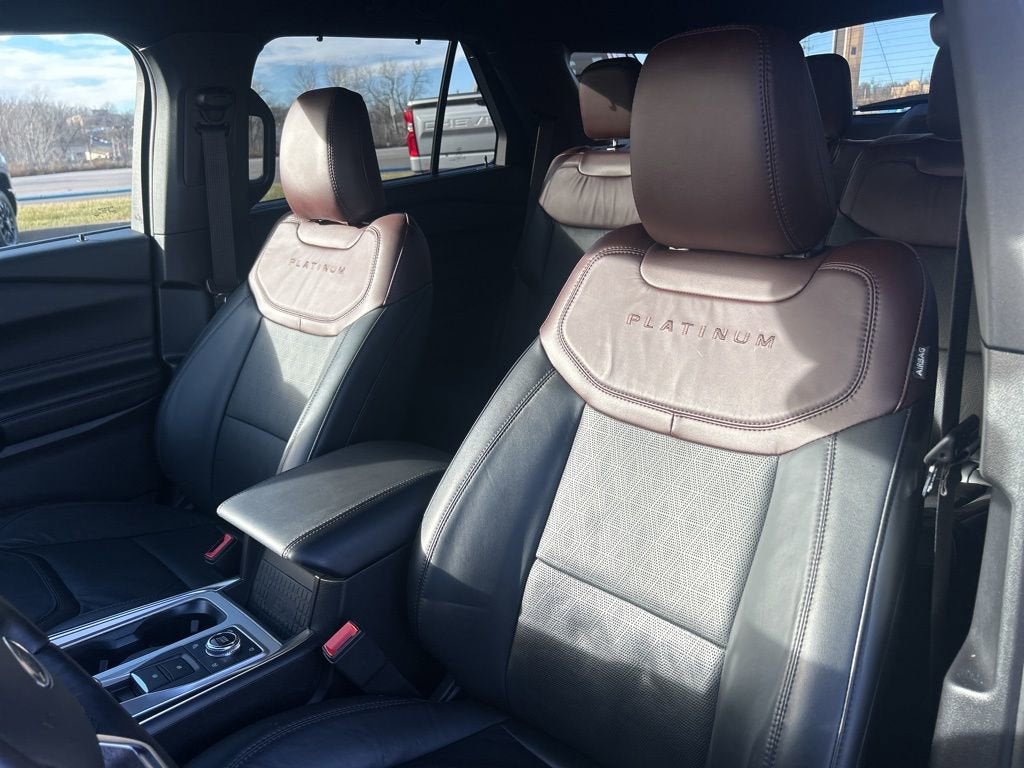 2022 Ford Explorer Platinum