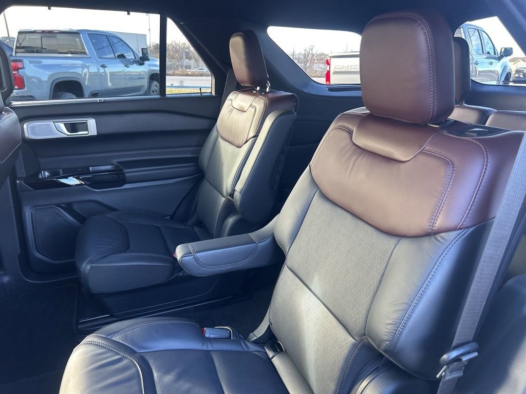 2022 Ford Explorer Platinum