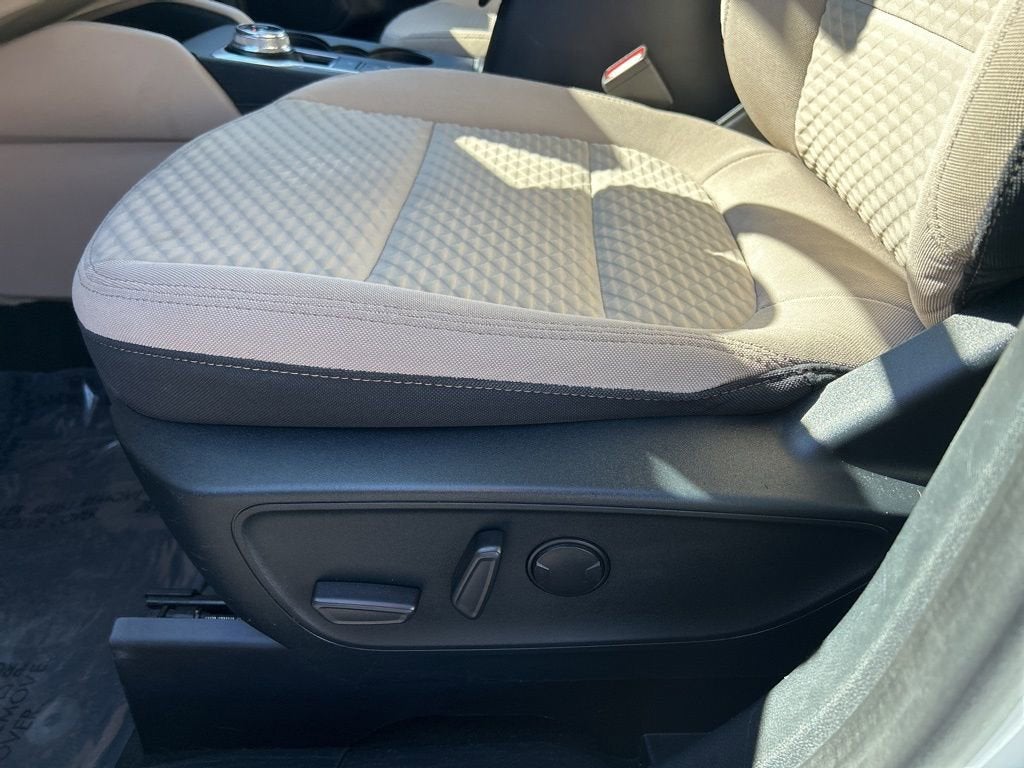 2021 Ford Escape SE Hybrid