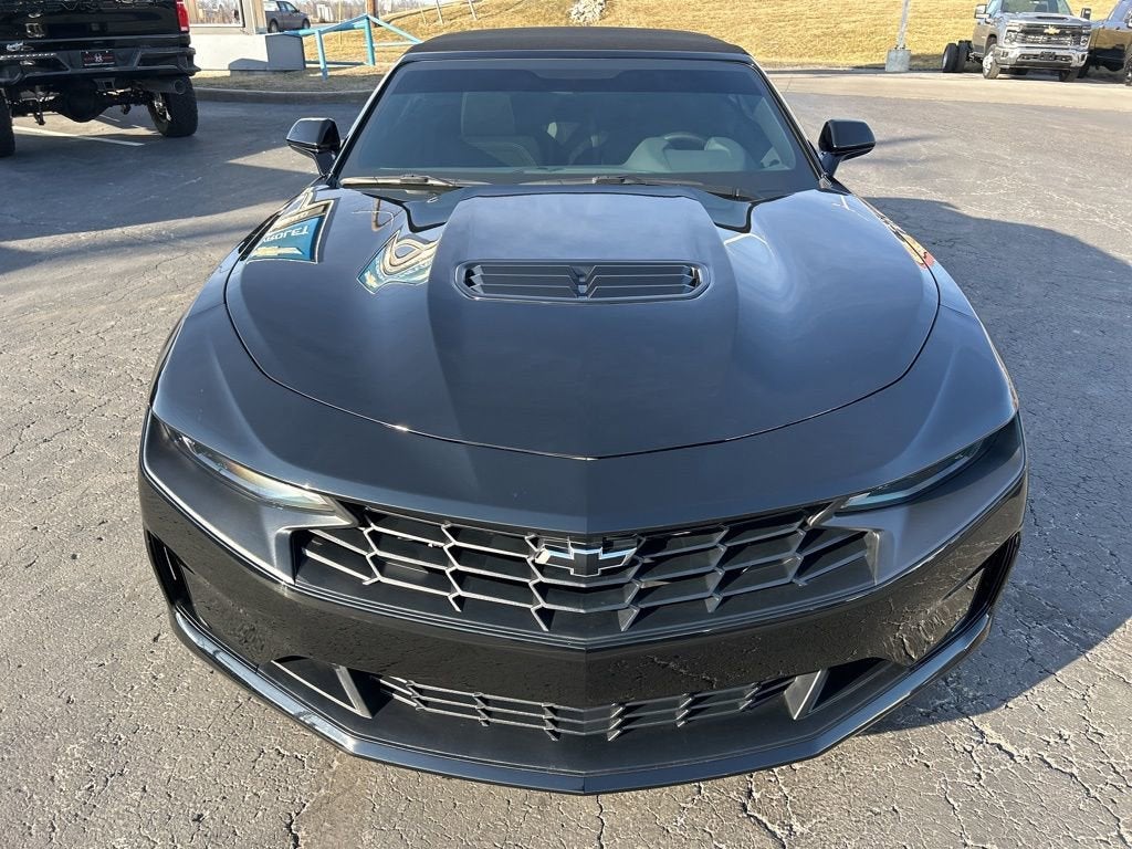 Used 2023 Chevrolet Camaro LT1 with VIN 1G1FF3D78P0114963 for sale in Kansas City