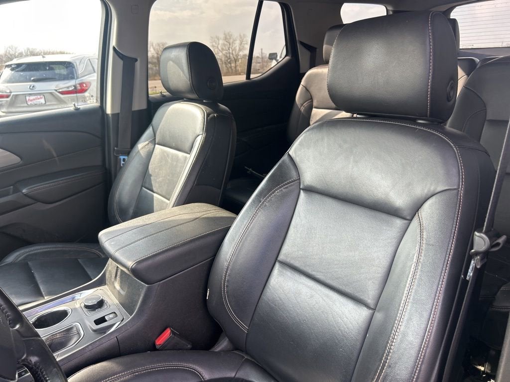 2021 Chevrolet Traverse LT Leather