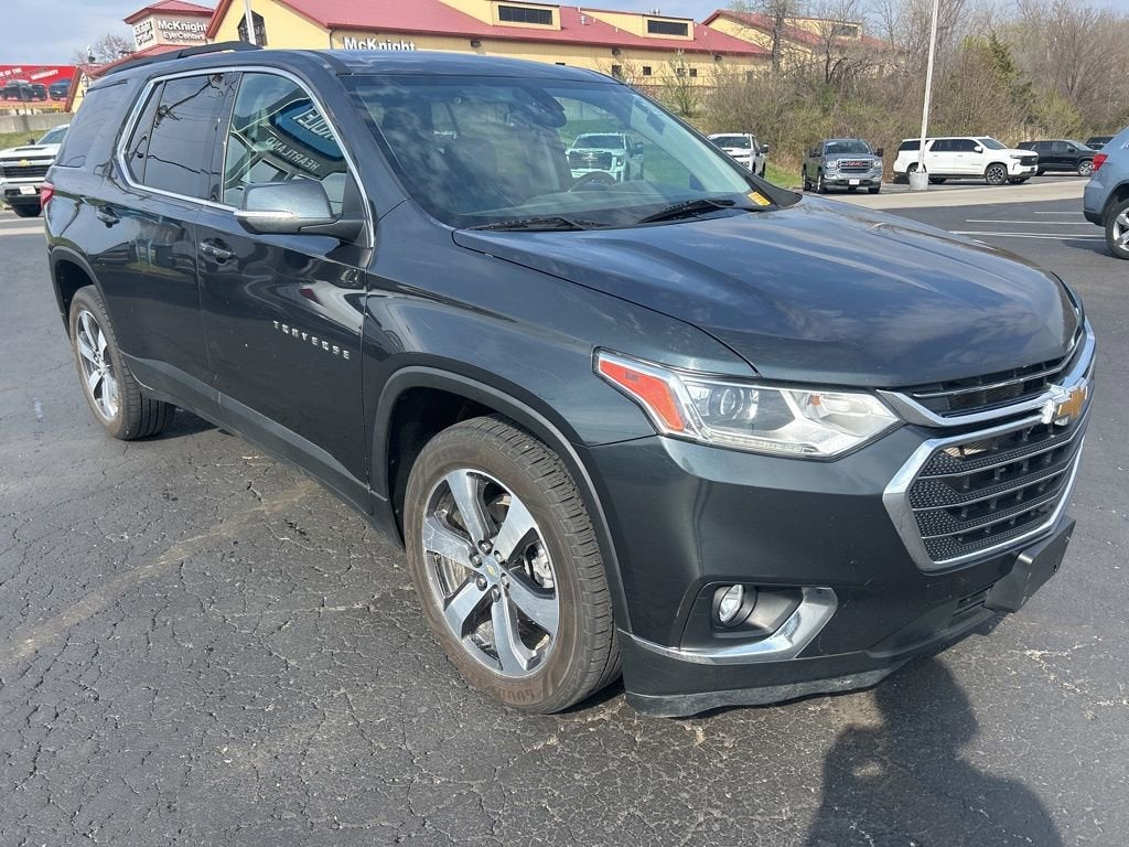 2021 Chevrolet Traverse LT Leather