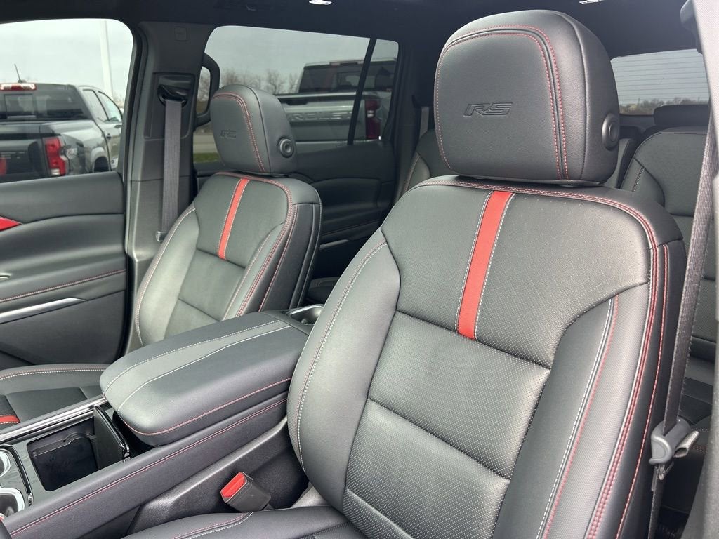 2025 Chevrolet Traverse RS