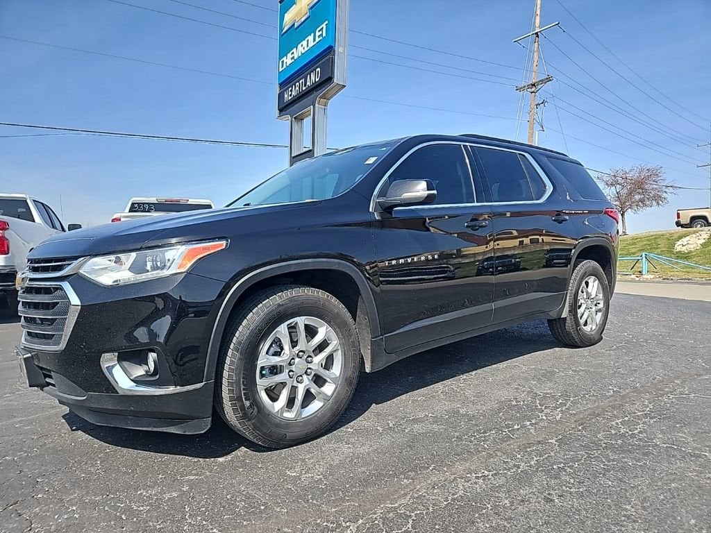 2021 Chevrolet Traverse LT Cloth