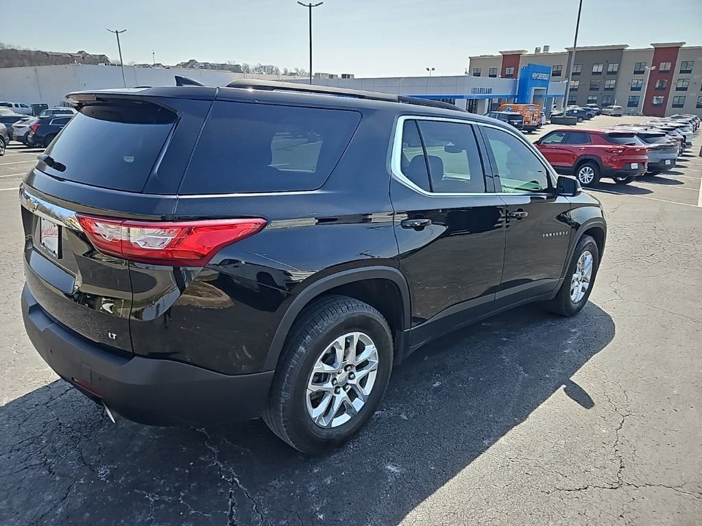 2021 Chevrolet Traverse LT Cloth