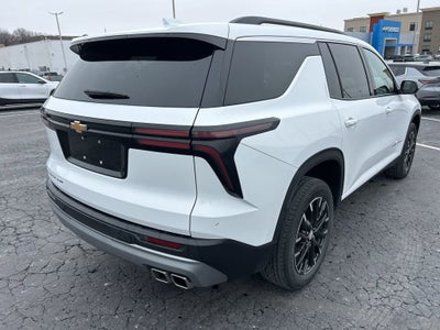 2025 Chevrolet Traverse LT