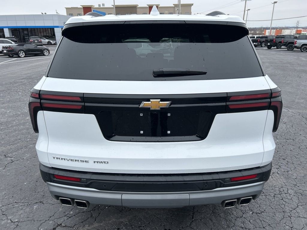 2025 Chevrolet Traverse LT