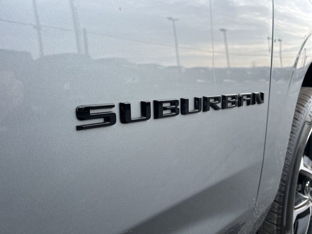 2025 Chevrolet Suburban RST