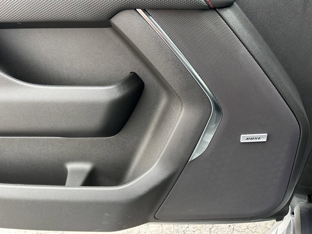 2025 Chevrolet Suburban RST