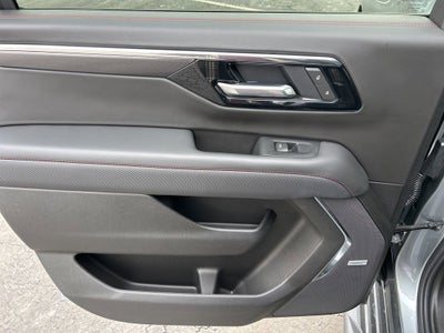 2025 Chevrolet Suburban RST