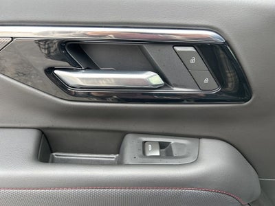 2025 Chevrolet Suburban RST