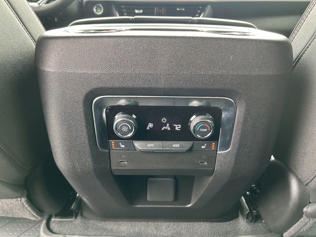 2025 Chevrolet Suburban RST