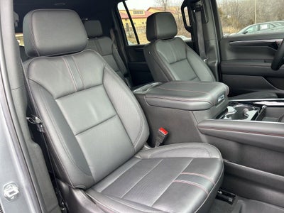 2025 Chevrolet Suburban RST