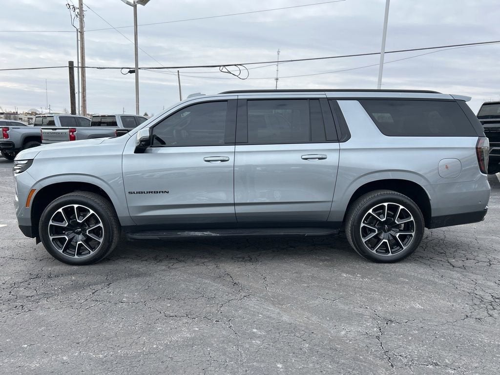 2025 Chevrolet Suburban RST