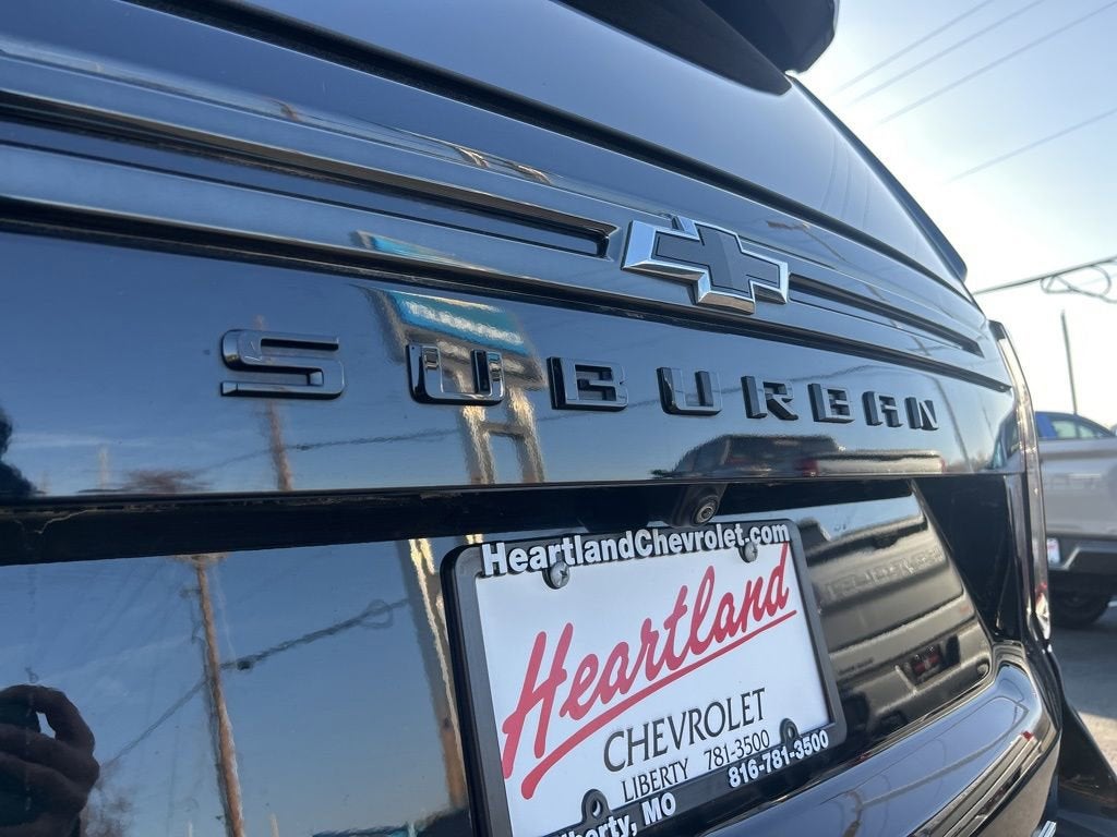 2022 Chevrolet Suburban RST