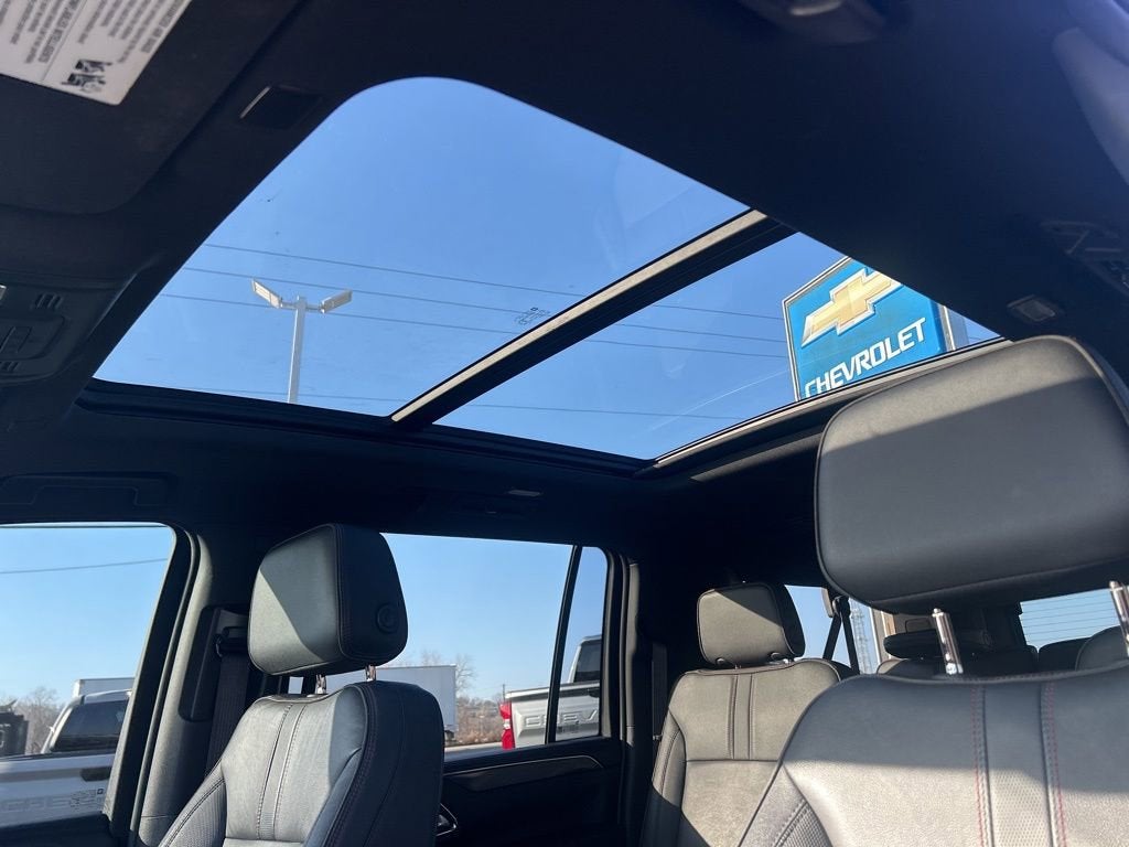 2022 Chevrolet Suburban RST