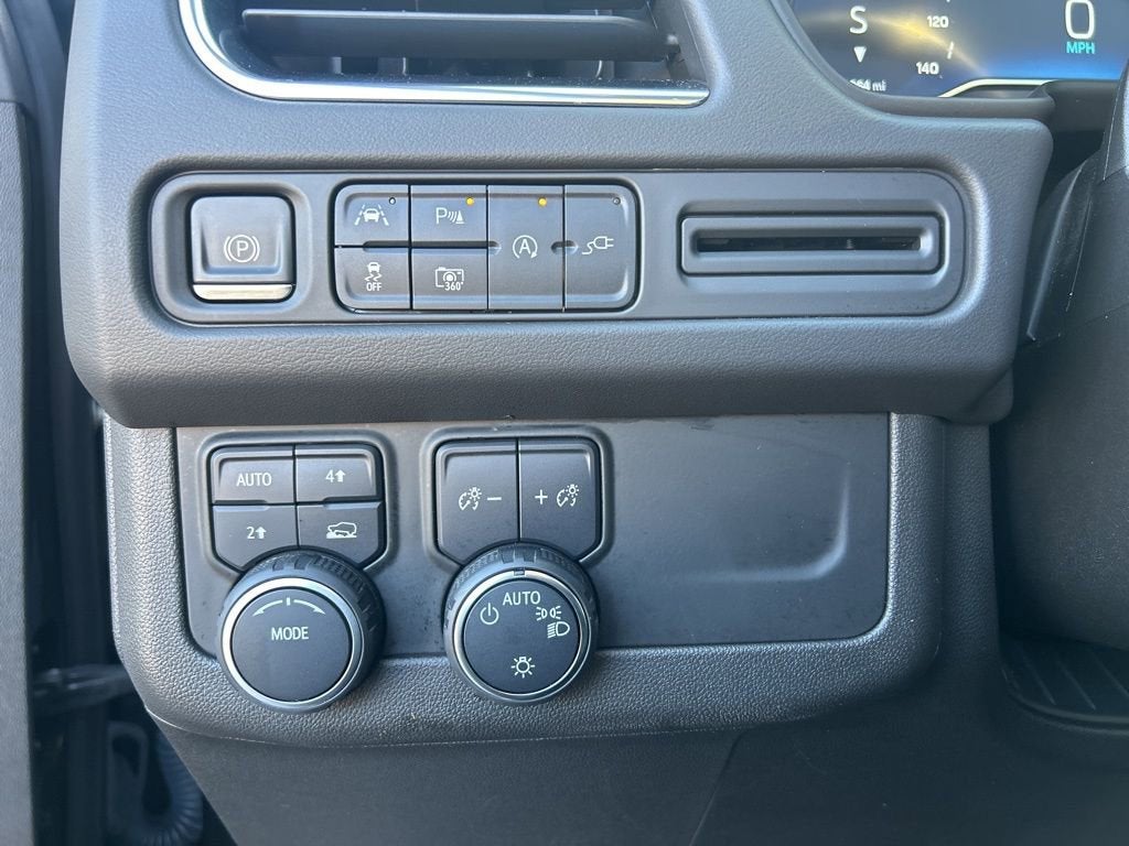 2022 Chevrolet Suburban RST