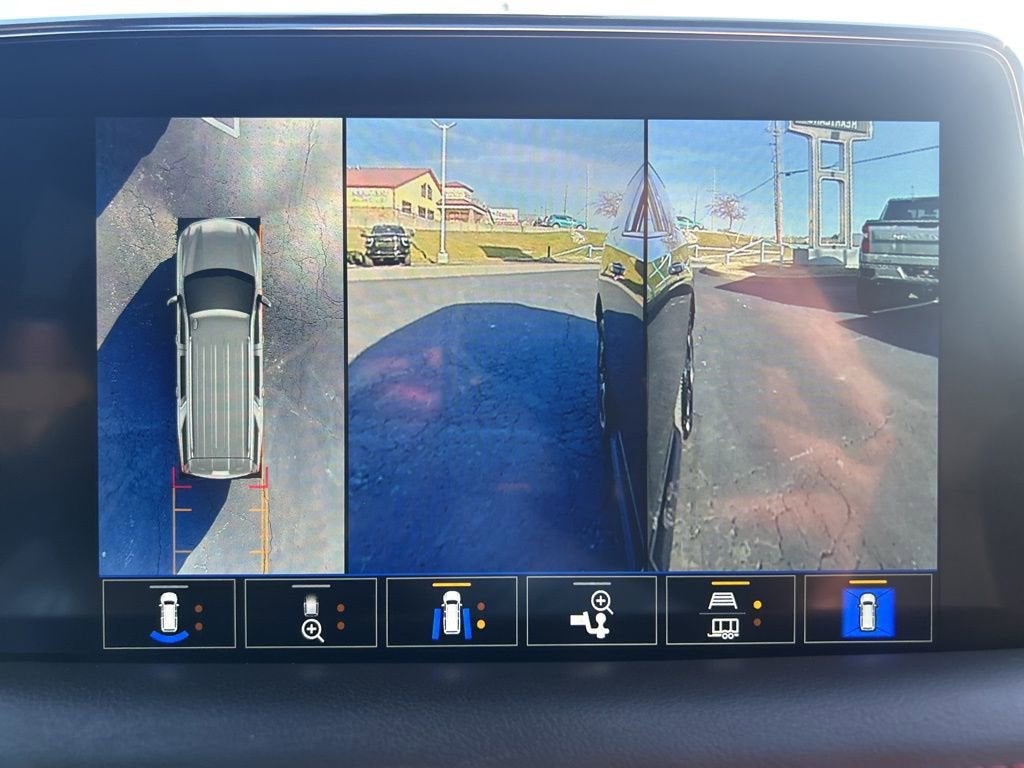 2022 Chevrolet Suburban RST