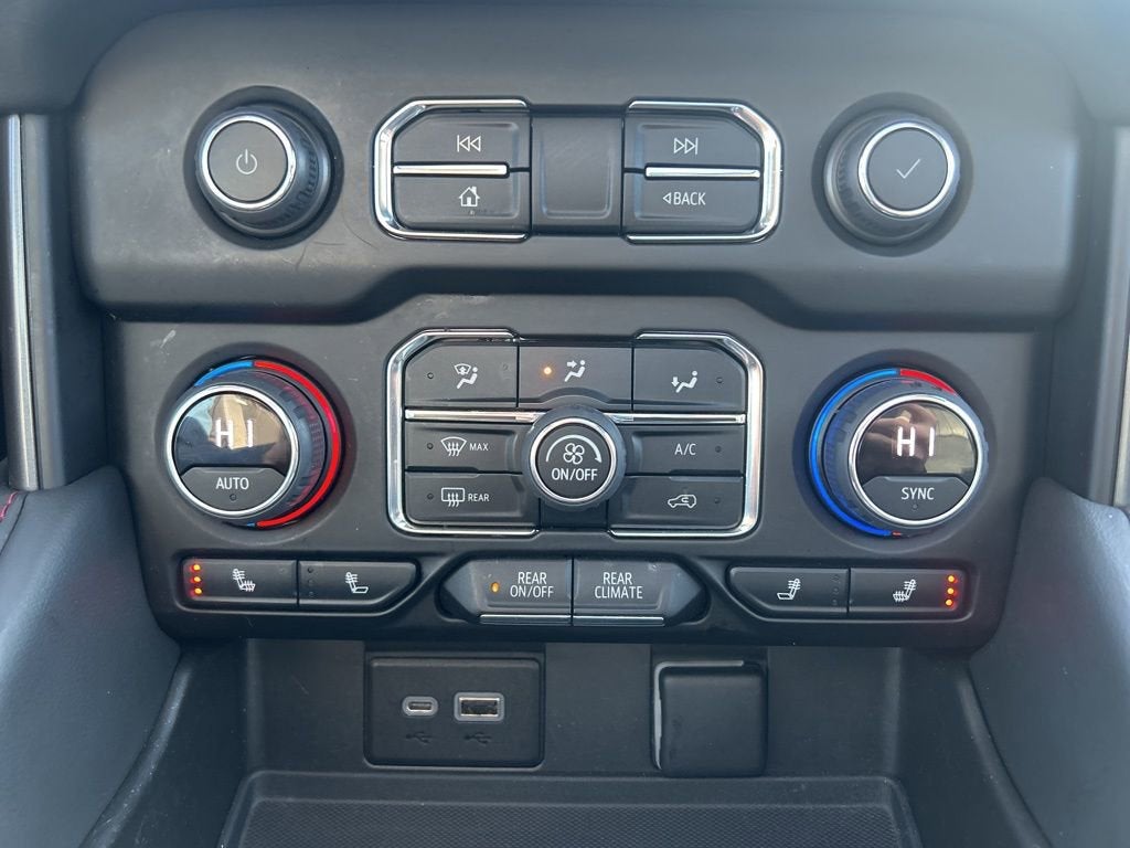 2022 Chevrolet Suburban RST