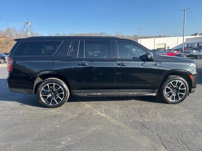 2022 Chevrolet Suburban RST