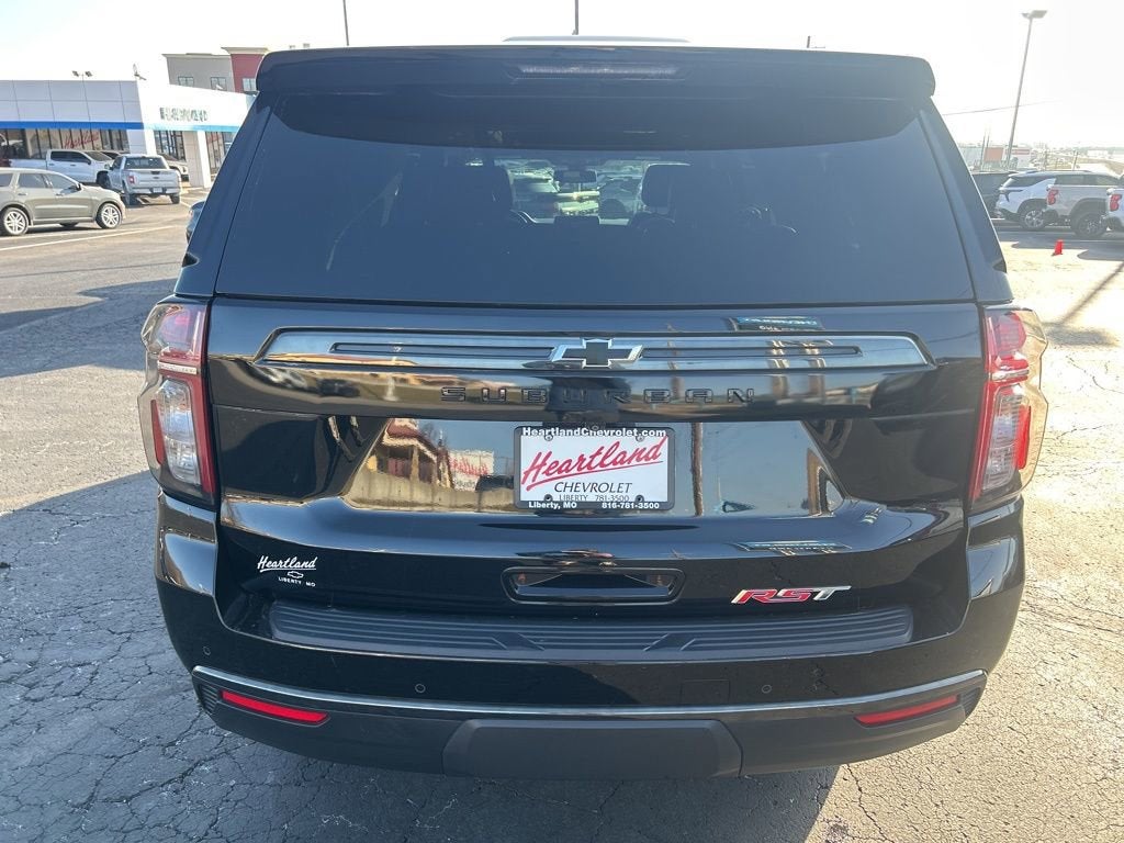 2022 Chevrolet Suburban RST