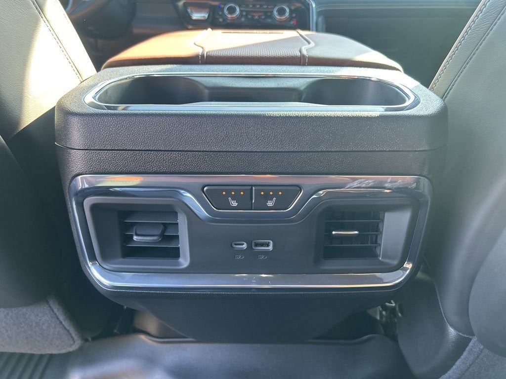 2025 GMC Sierra 3500 HD Denali Ultimate