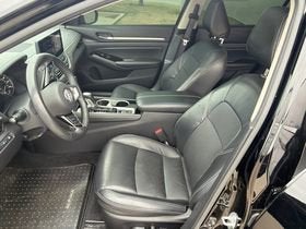 2024 Nissan Altima SL FWD