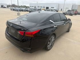 2024 Nissan Altima SL FWD