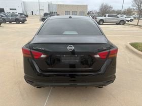 2024 Nissan Altima SL FWD