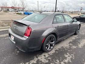 2022 Chrysler 300 300S