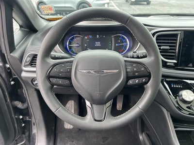 2024 Chrysler Pacifica Hybrid Premium S Appearance Pkg