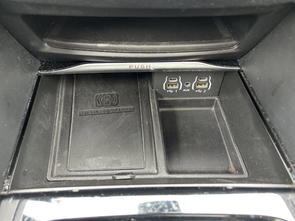 2024 Chrysler Pacifica Hybrid Premium S Appearance Pkg