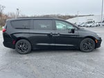 2024 Chrysler Pacifica Hybrid Premium S Appearance Pkg