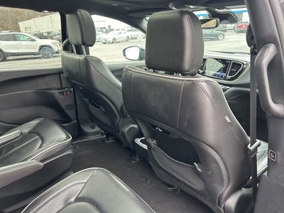 2024 Chrysler Pacifica Hybrid Premium S Appearance Pkg