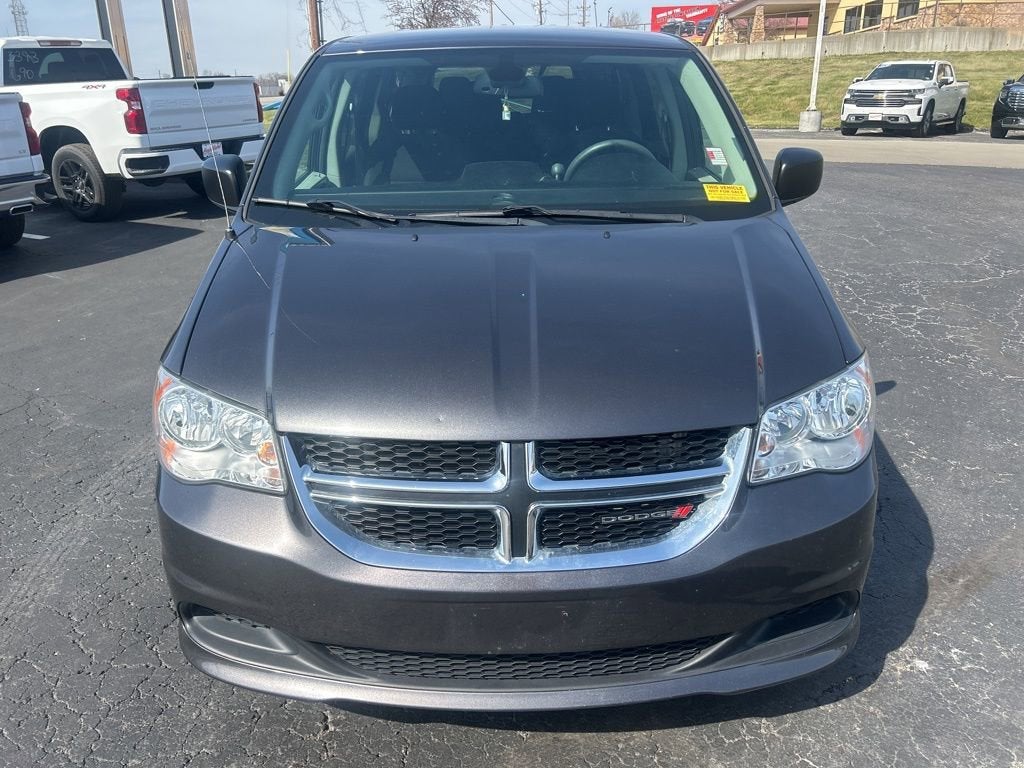 Used 2020 Dodge Grand Caravan SE with VIN 2C4RDGBG1LR242630 for sale in Kansas City