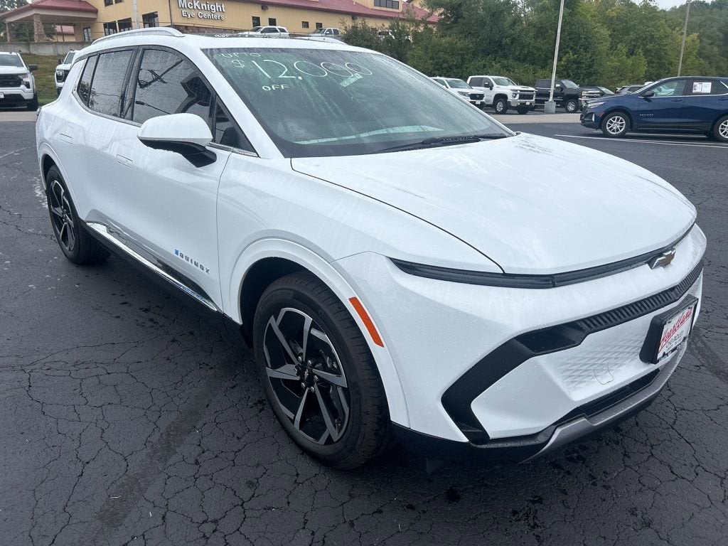 2025 Chevrolet Equinox EV LT