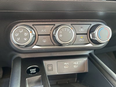 2025 Nissan Kicks SV Intelligent AWD