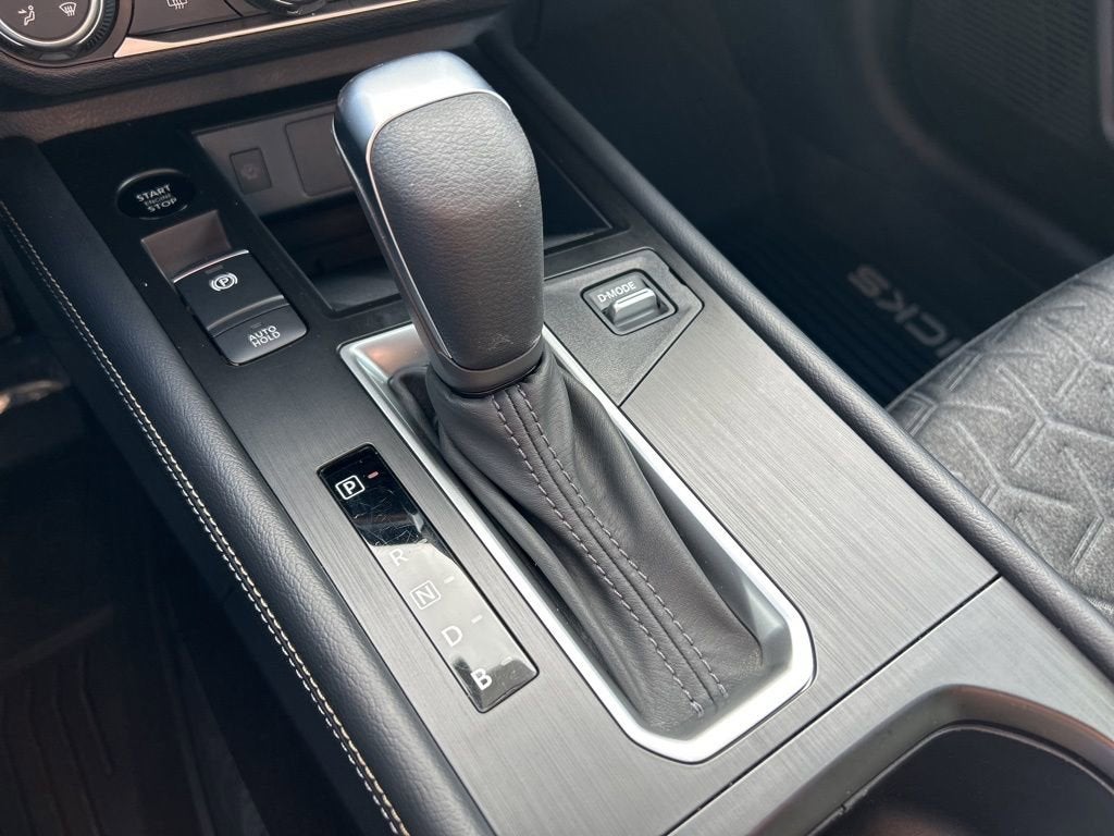 2025 Nissan Kicks SV Intelligent AWD