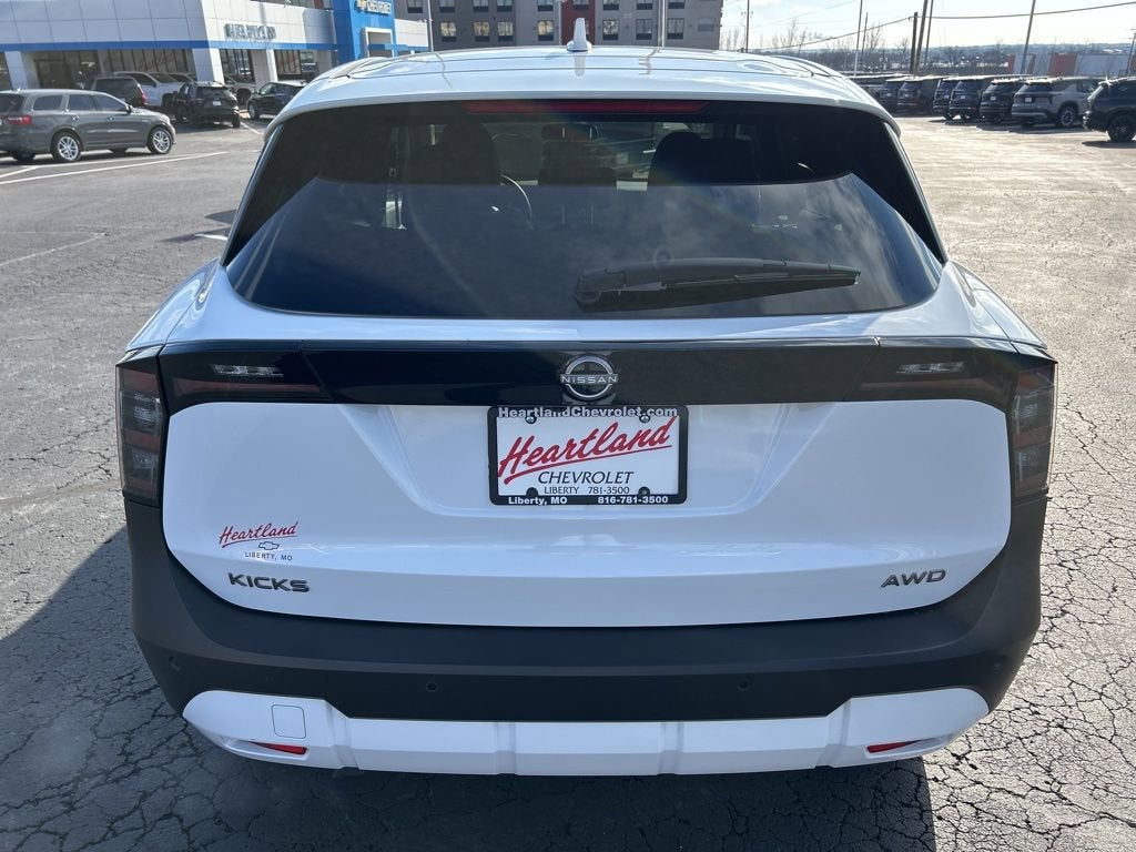 2025 Nissan Kicks SV Intelligent AWD