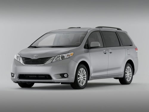 2013 Toyota Sienna XLE 7 Passenger