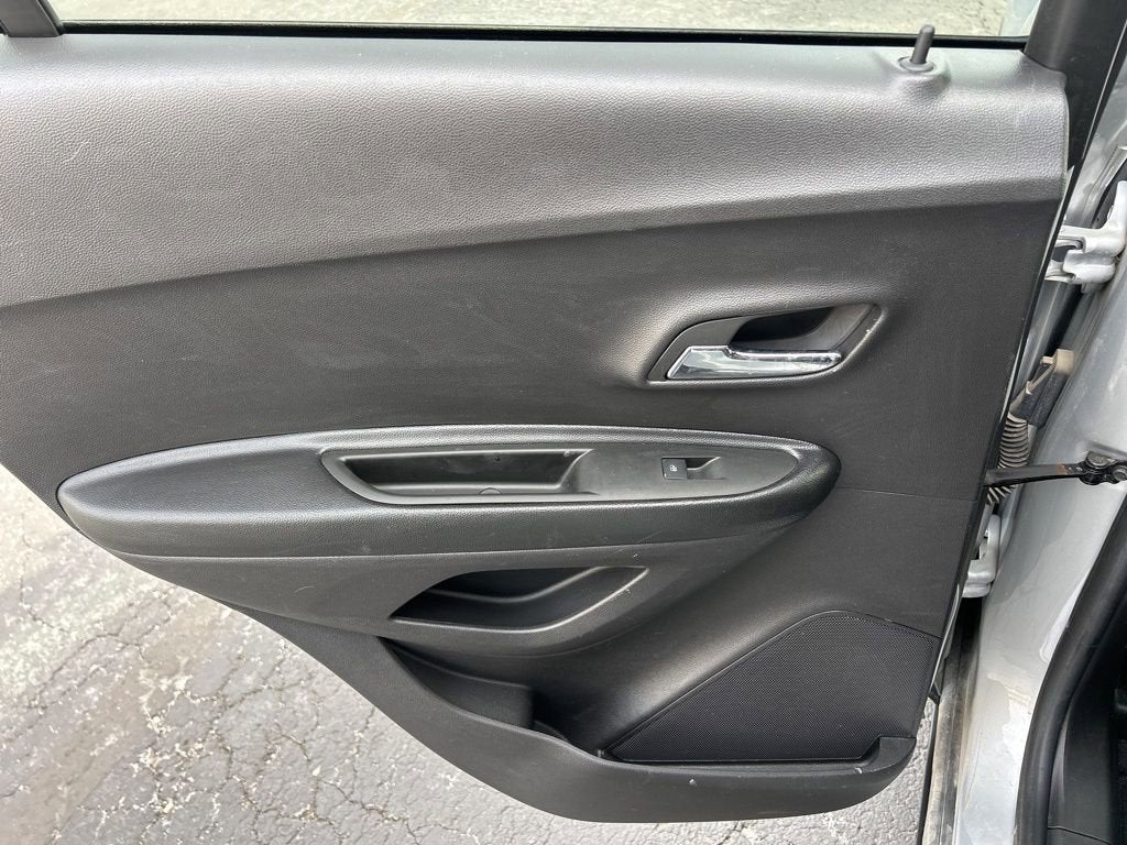 2022 Chevrolet Trax LS