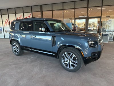 2024 Land Rover Defender 110 P400 X-Dynamic SE