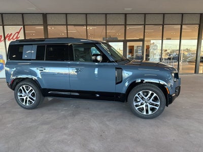 2024 Land Rover Defender 110 P400 X-Dynamic SE
